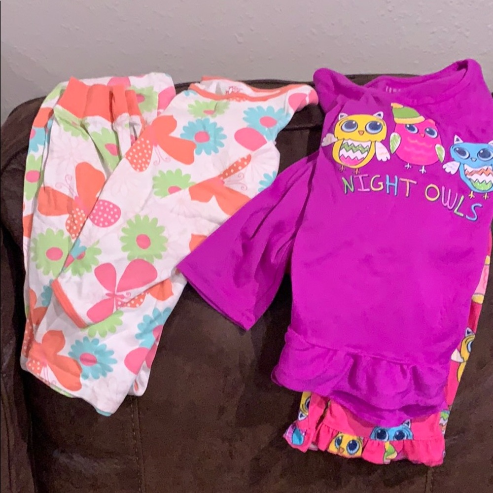 Girls 2 Pajama Sets Size 8